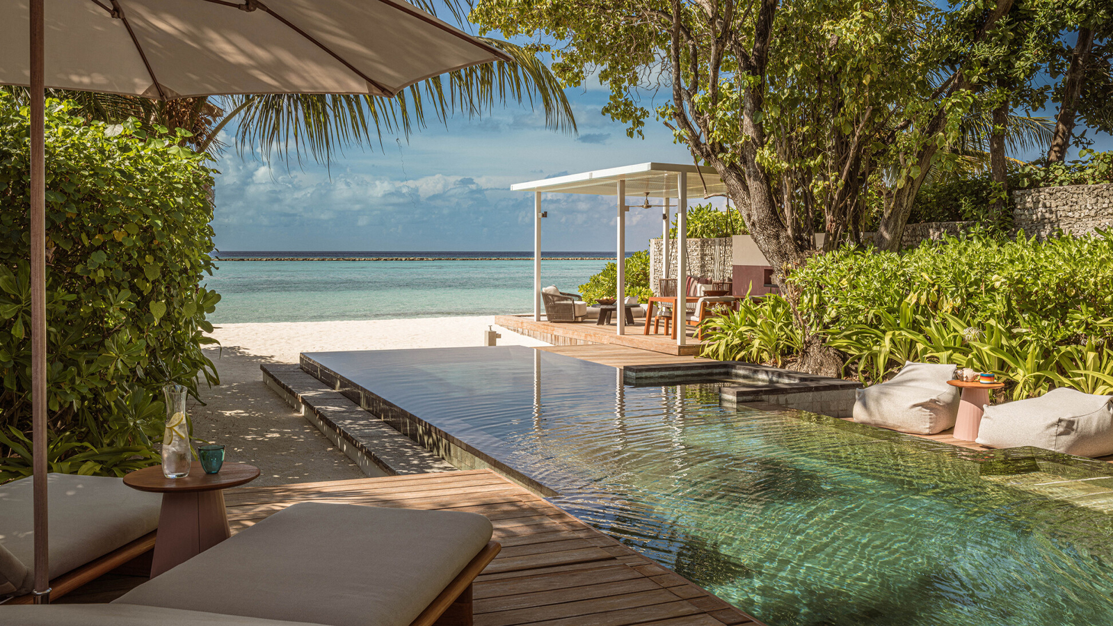 Familien-Bungalow direkt am Ozean mit Pool - Bild 1