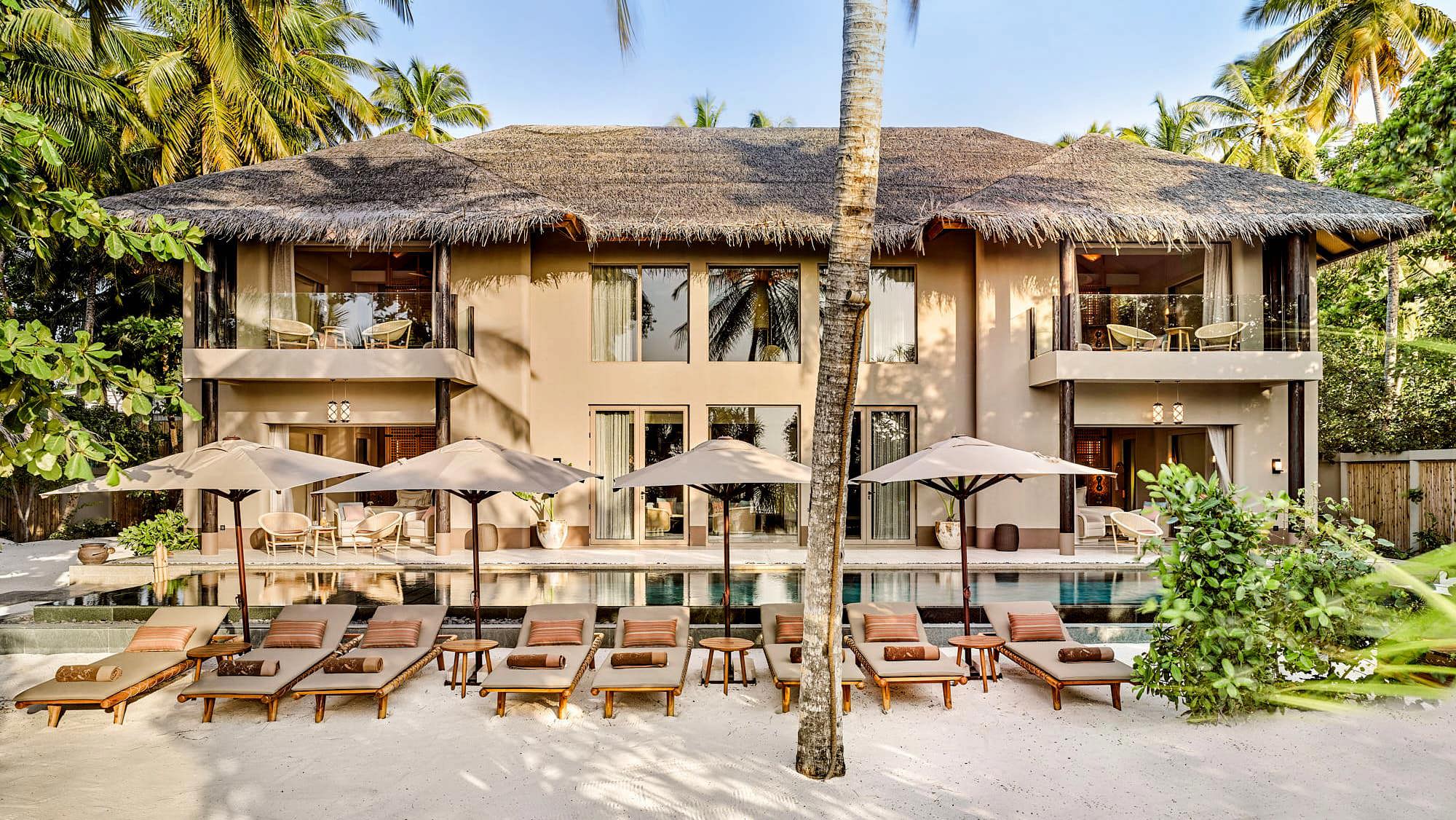 Strandresidenz mit vier Schlafzimmern und Pool - Bild 3