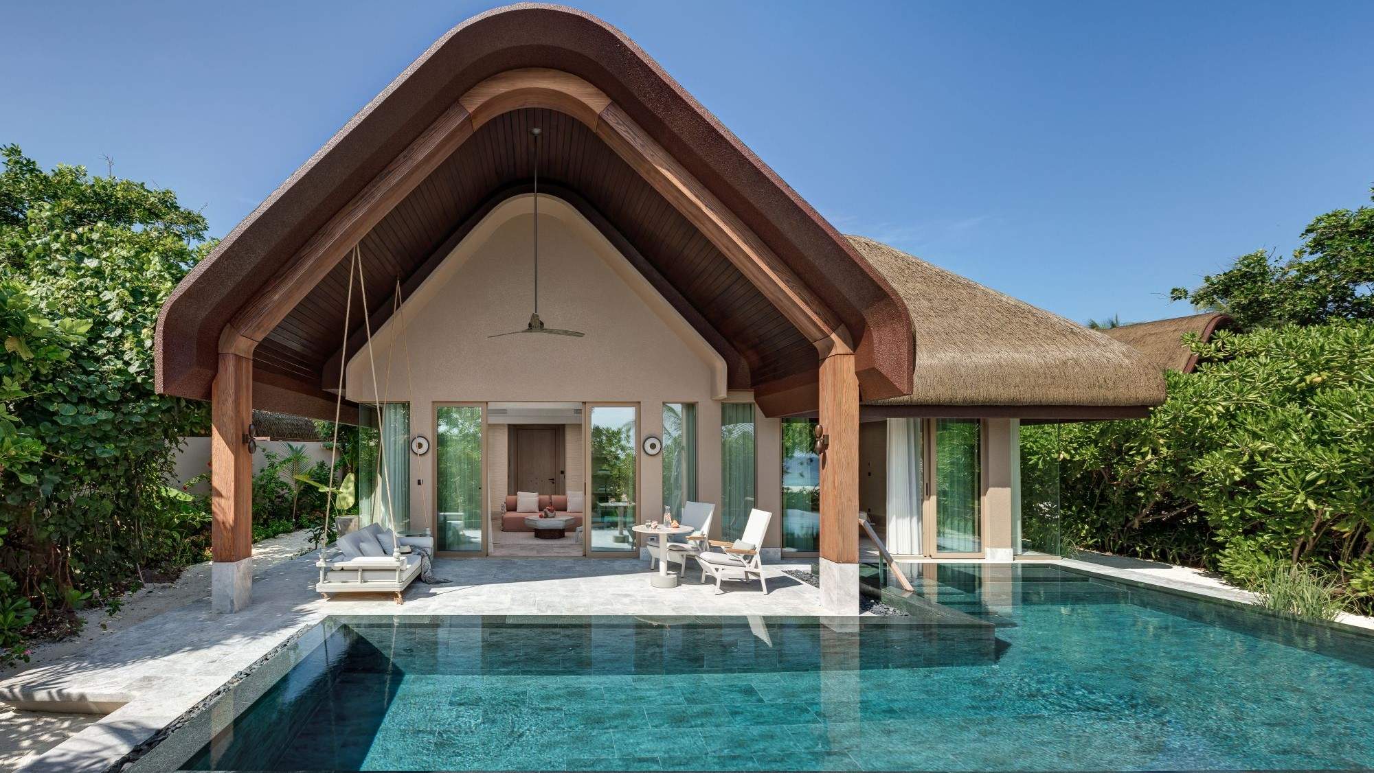 Große Strandvilla mit Pool - Bild 1