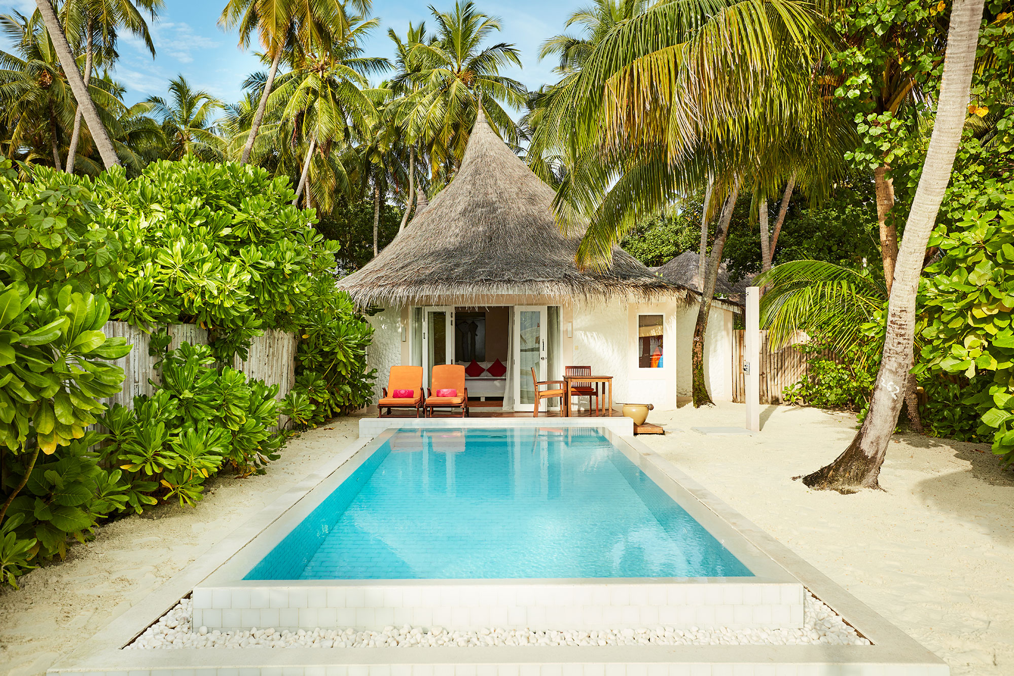 Grand-Strandvilla mit Pool - Bild 2