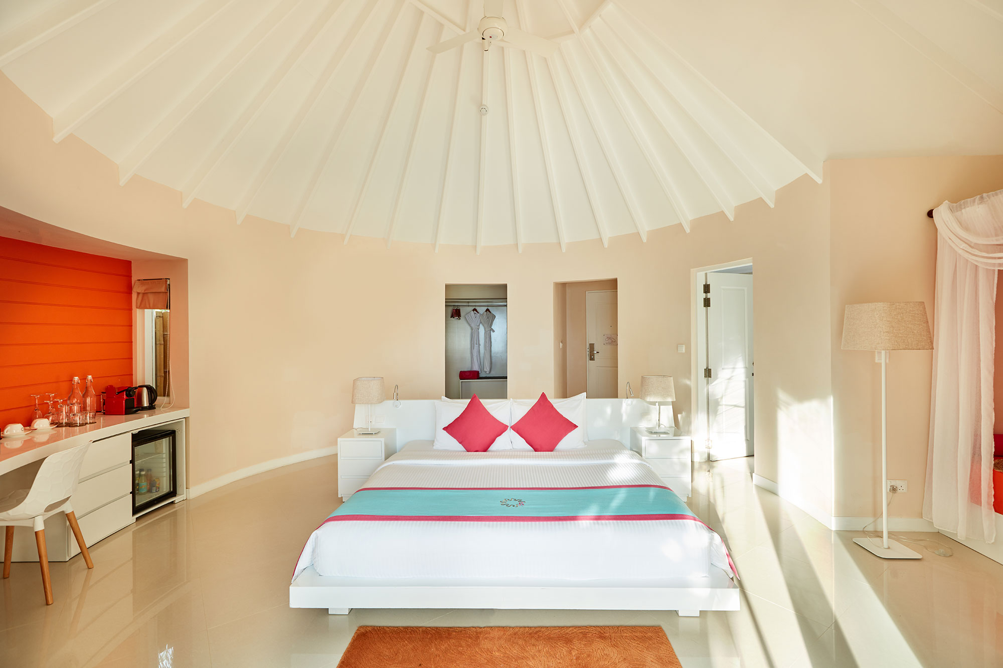 Grand-Strandvilla mit Pool - Bild 3