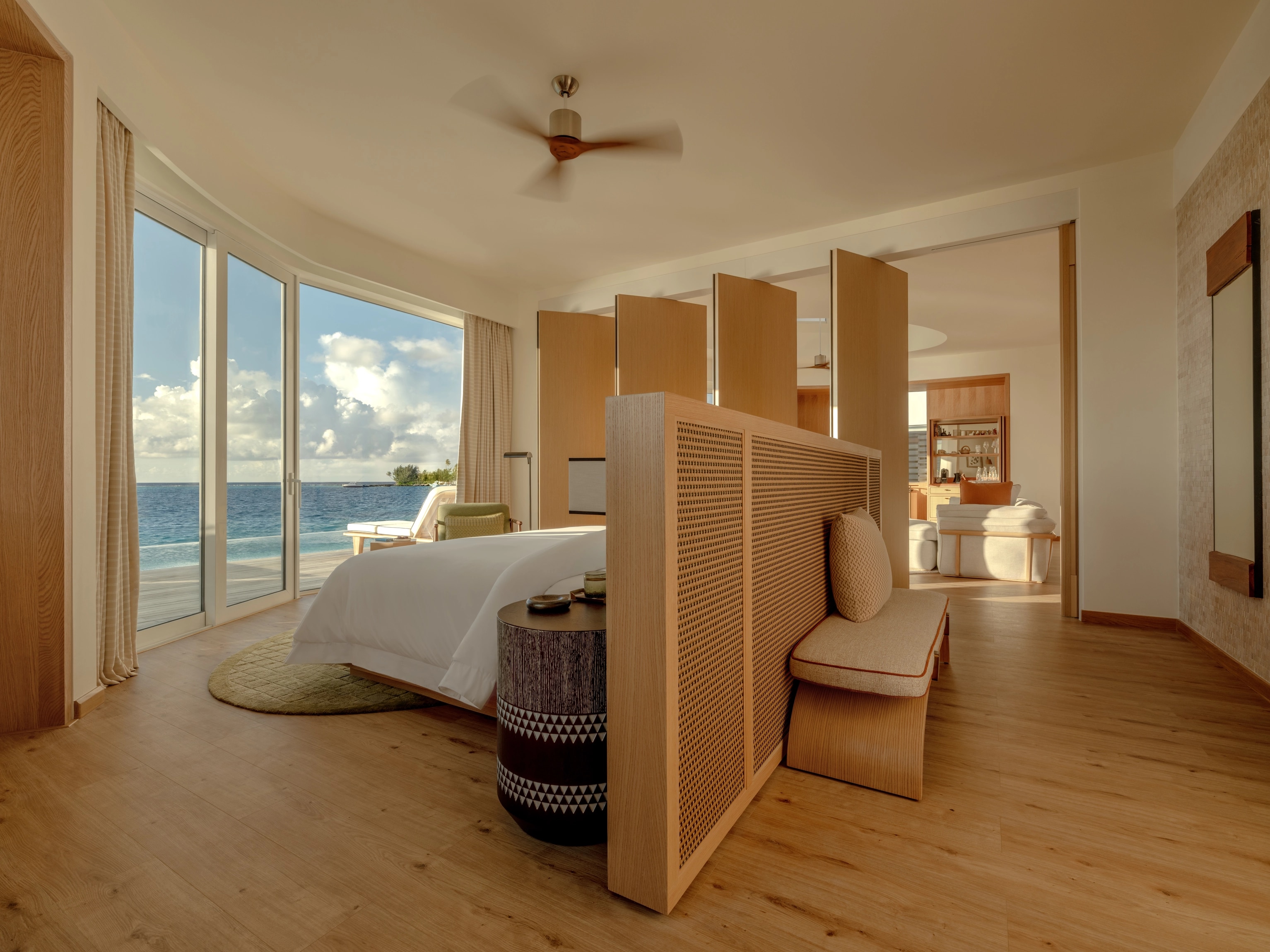 Große Lagunenvilla mit einem Schlafzimmer und Pool - Bild 1