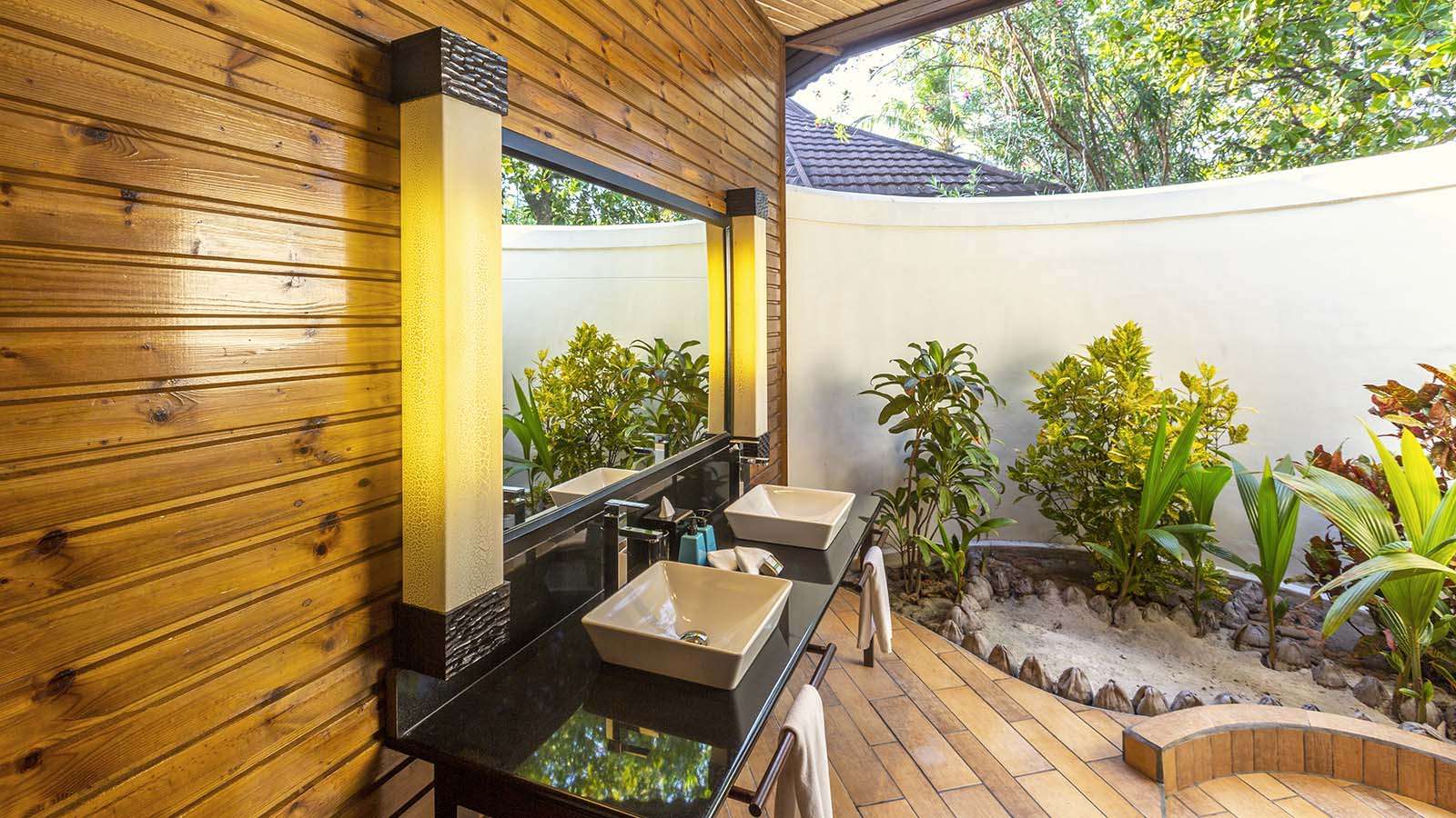 Strandvilla mit Jacuzzi - Bild 3