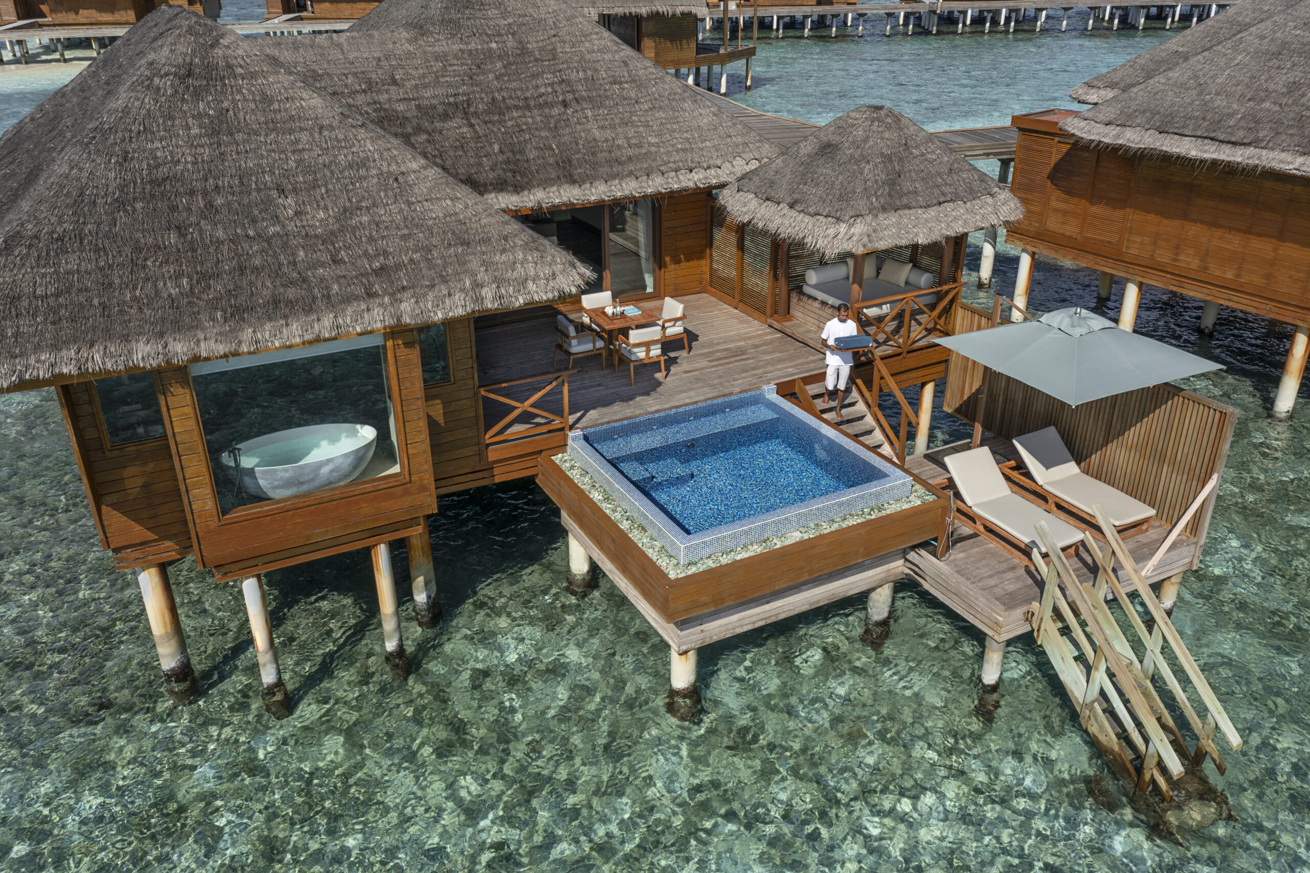 Lagunenbungalow mit Pool - Bild 1