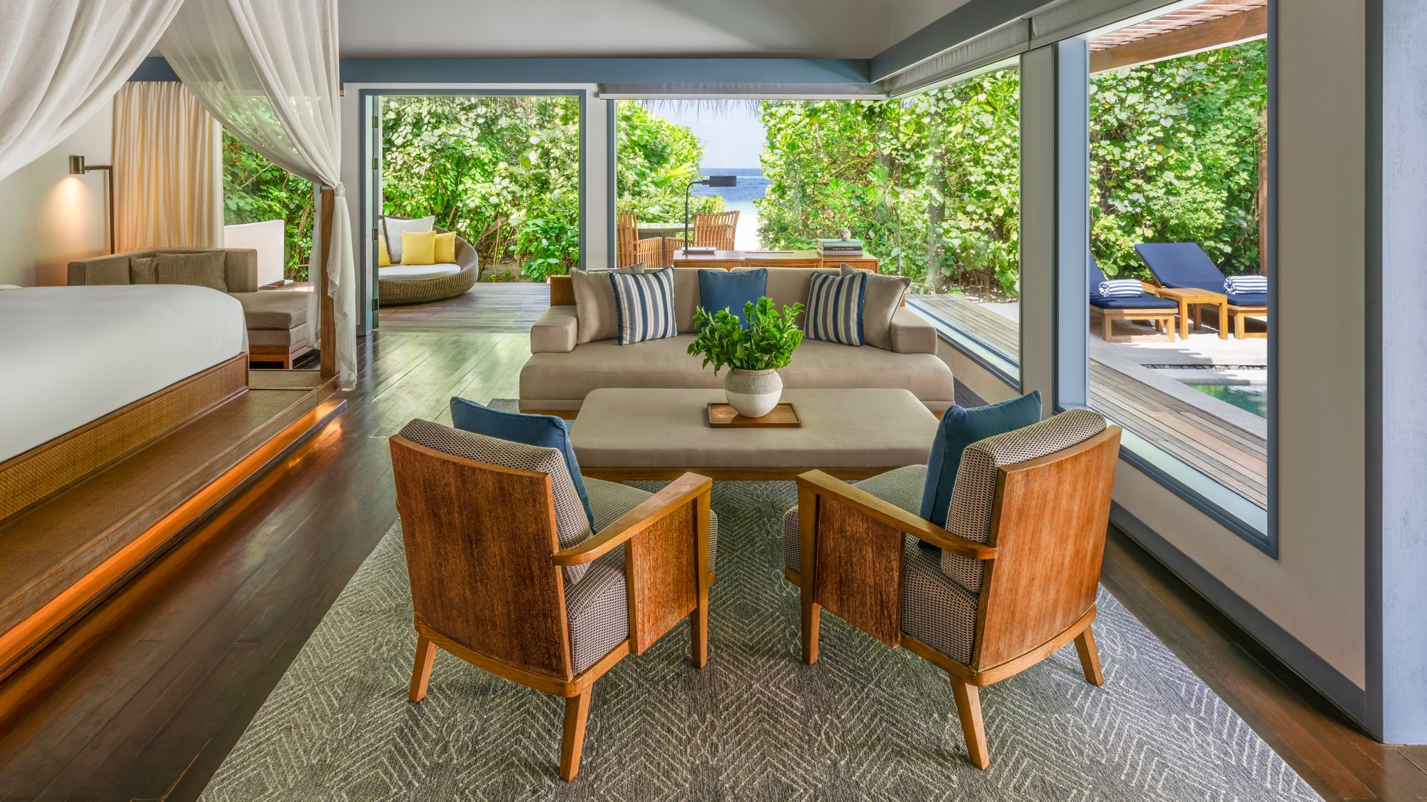 Strand-Poolvilla am Ozean - Bild 1