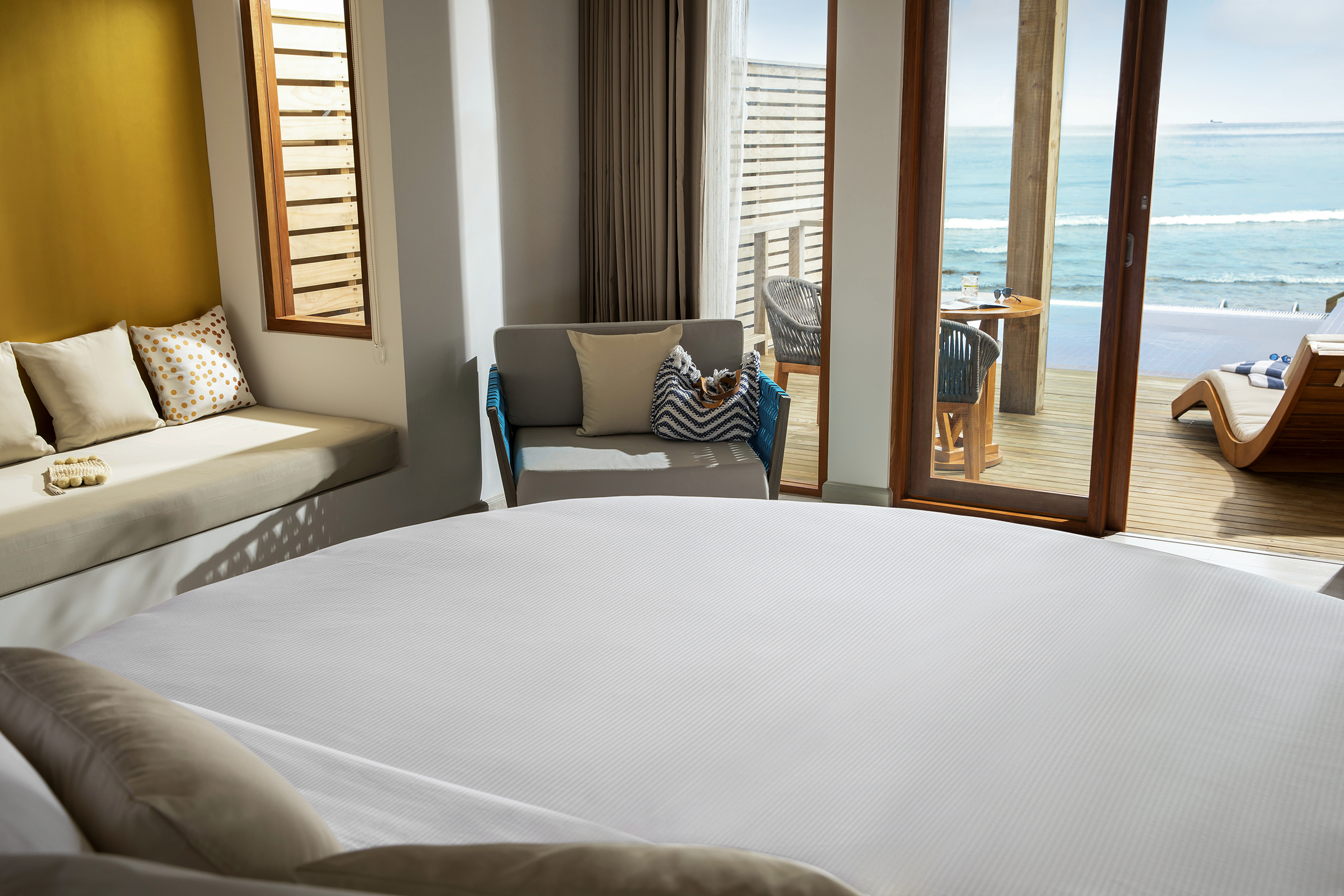 Romantische Wasservilla mit Pool - Bild 3