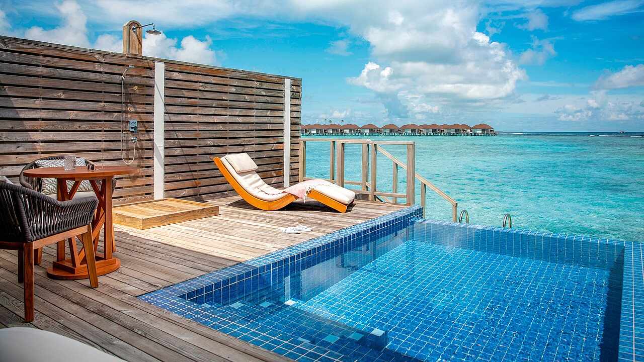 Romantische Wasservilla mit Pool - Bild 2