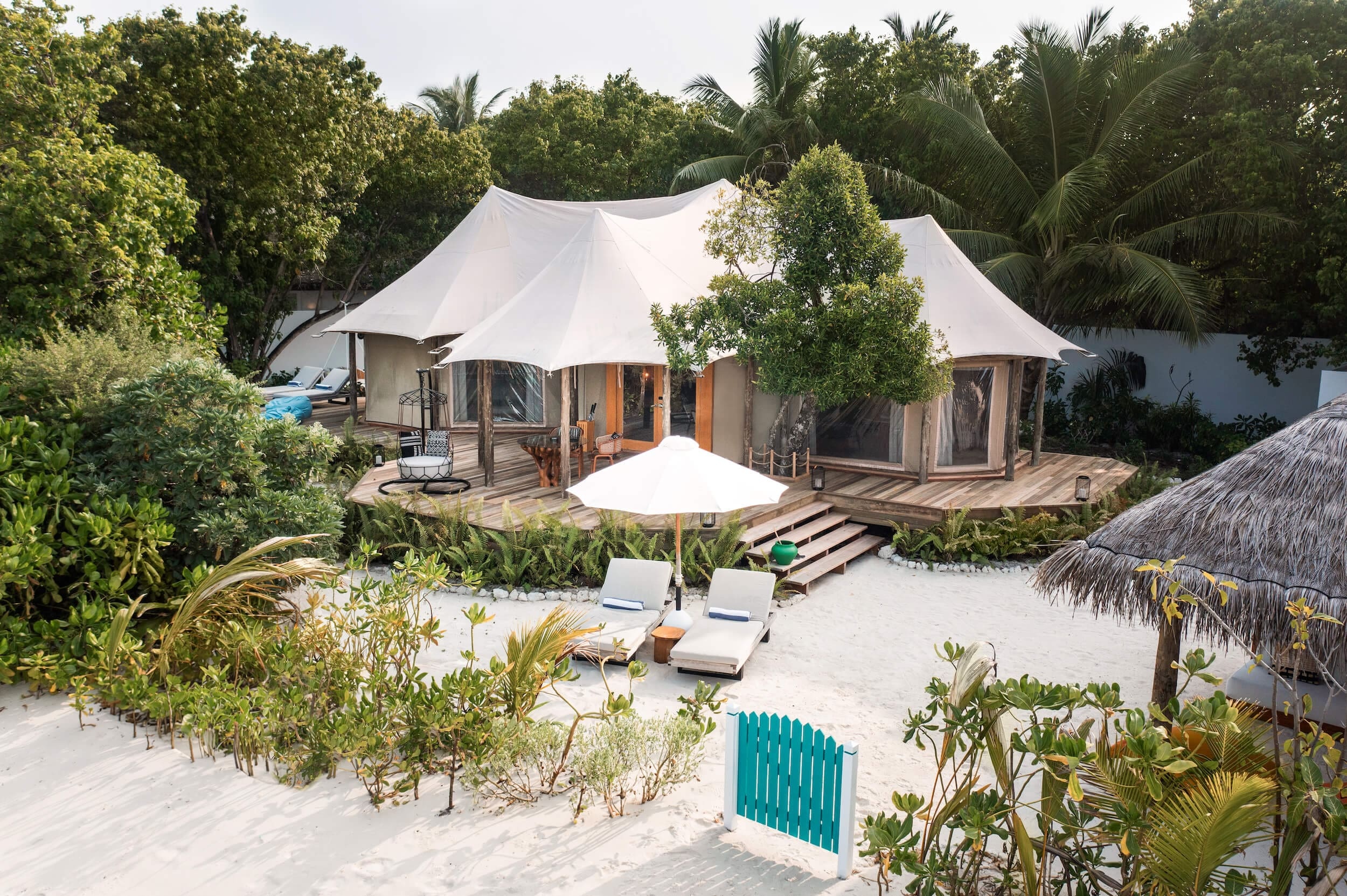 Safari-Zeltvilla am Strand mit Pool - Bild 1