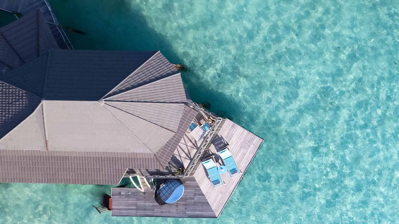 Sangu-Wasservilla – Honeymoon Suite - Bild 1