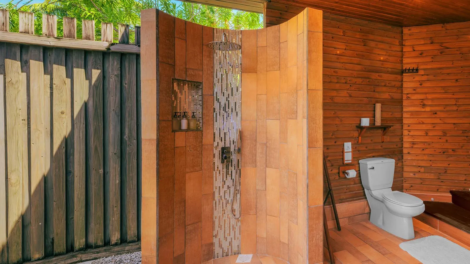 Sangu-Premium-Strandvilla - Bild 3