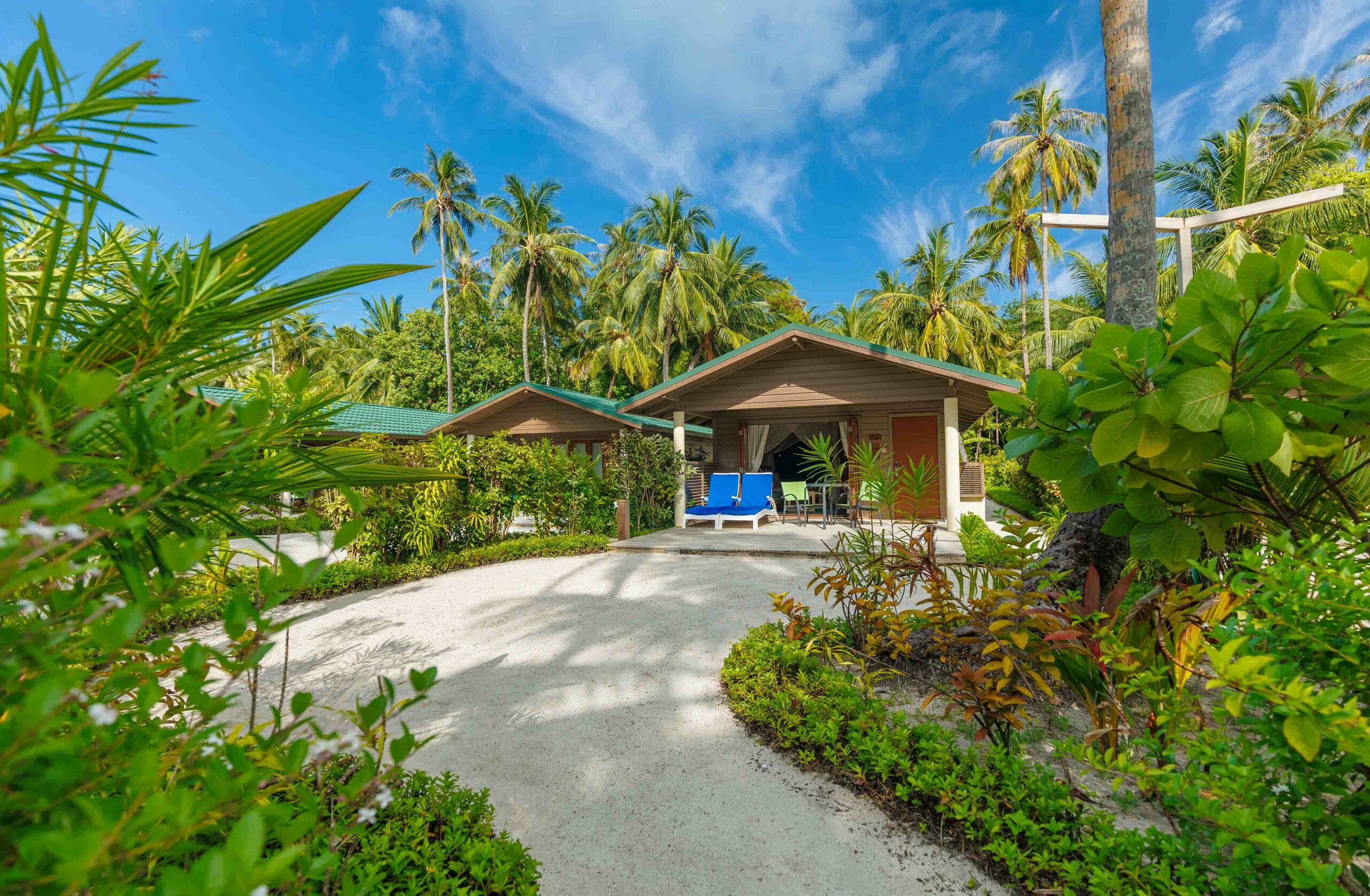 Strandvilla mit Jacuzzi - Bild 1