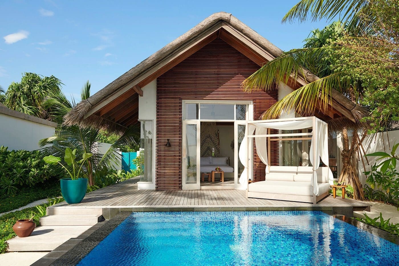 Deluxe-Strandvilla mit Pool zum Sonnenaufgang - Bild 1