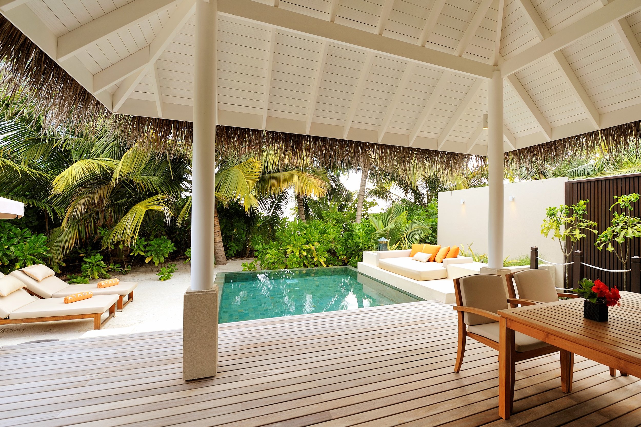 Strandsuite in Sonnenuntergangslage mit Pool - Bild 2