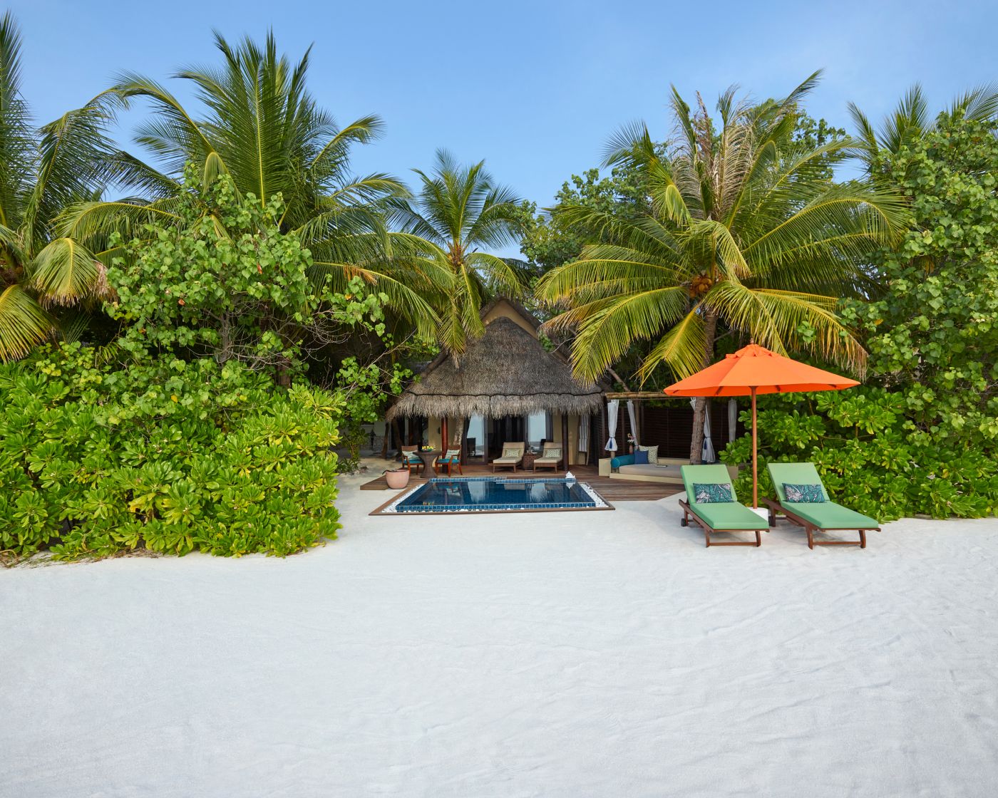 Sunset-Strandvilla mit Pool - Bild 2