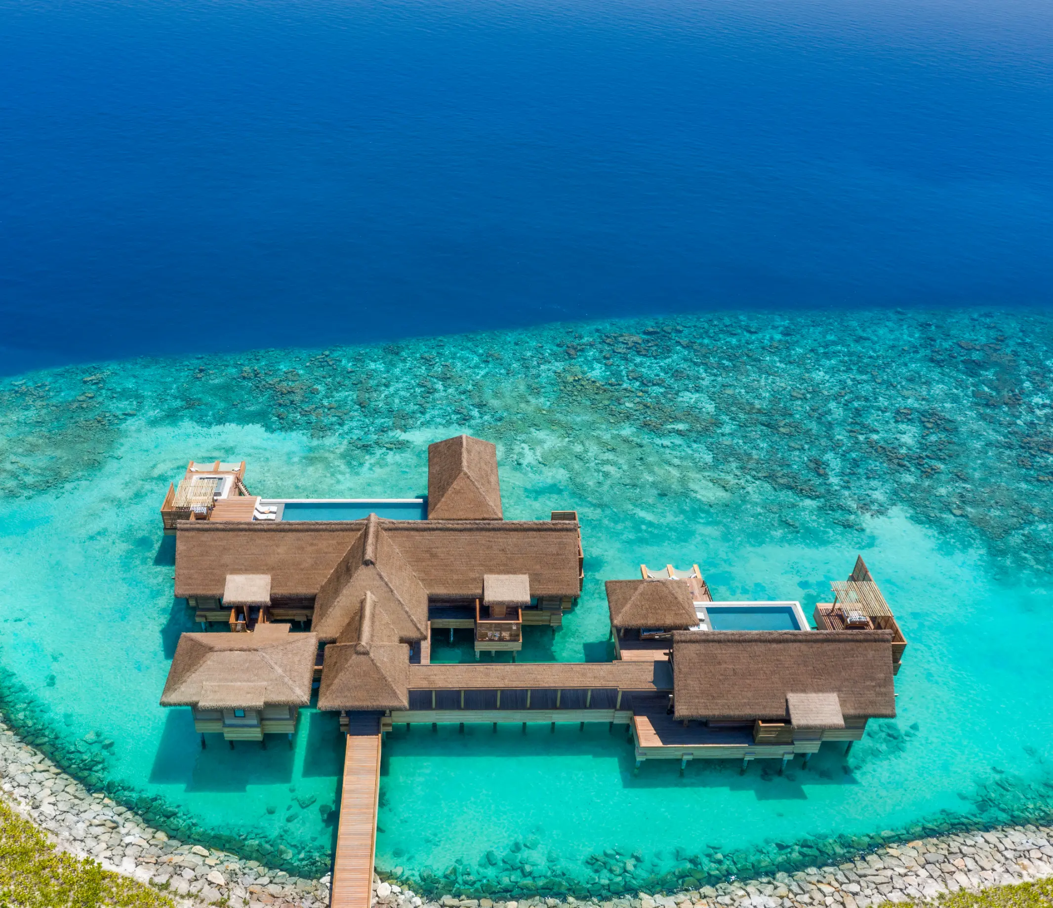 Overwater-Villa mit drei Schlafzimmern und Pool - Bild 1