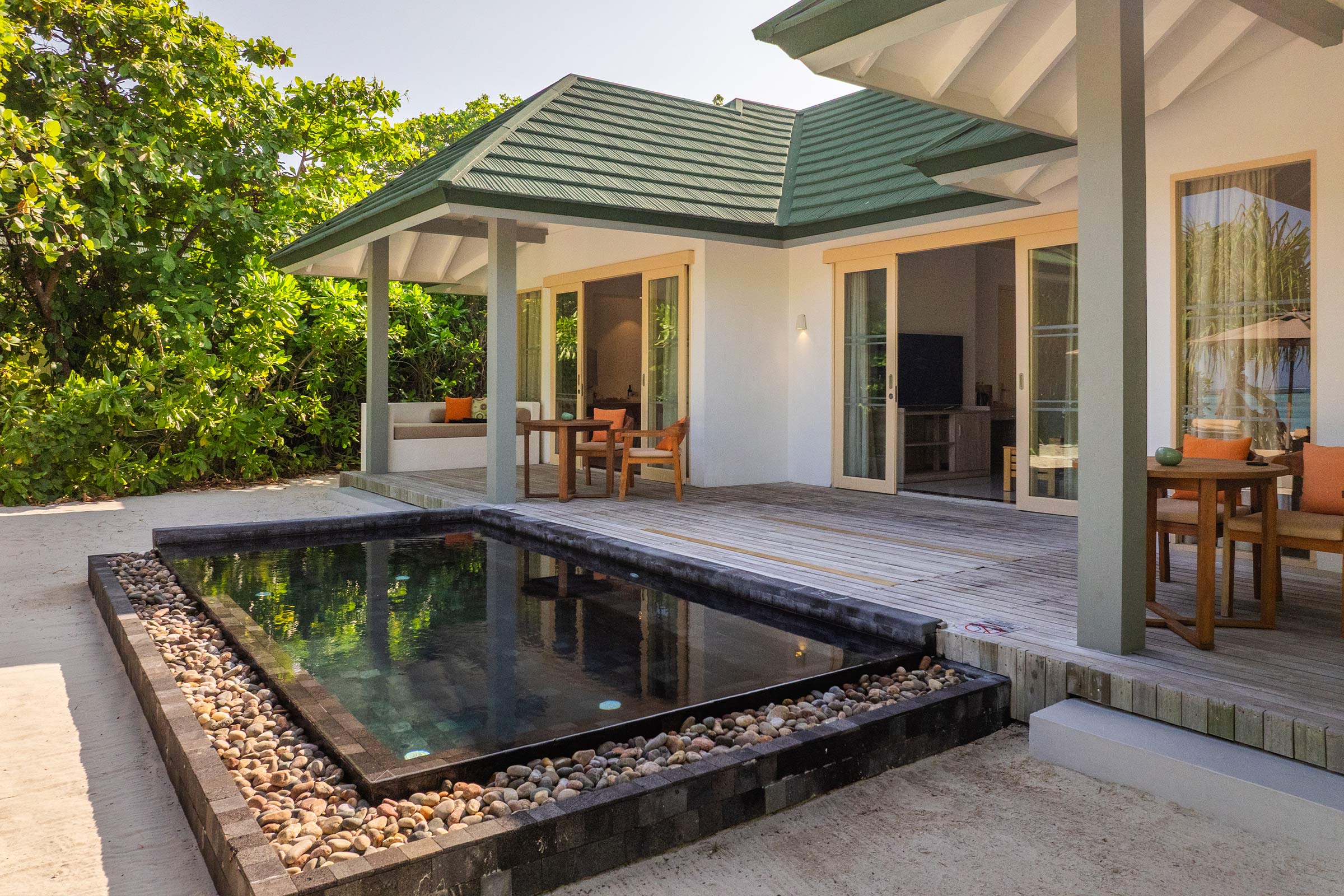 Strandvilla mit drei Schlafzimmern und Pool - Bild 2