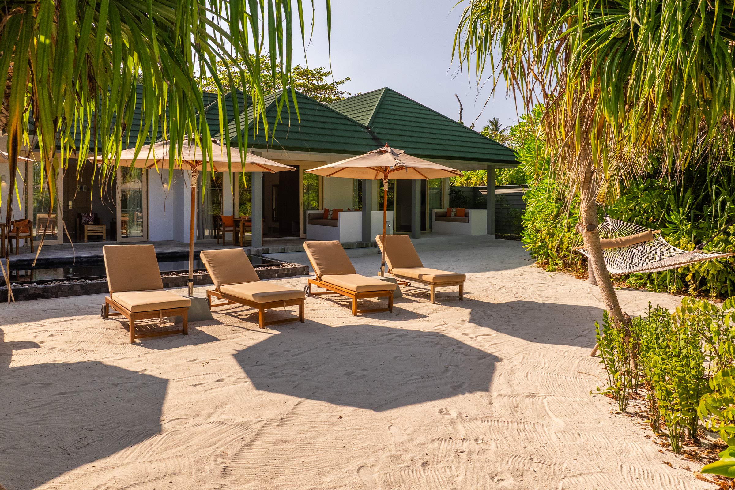 Strandvilla mit drei Schlafzimmern und Pool - Bild 3