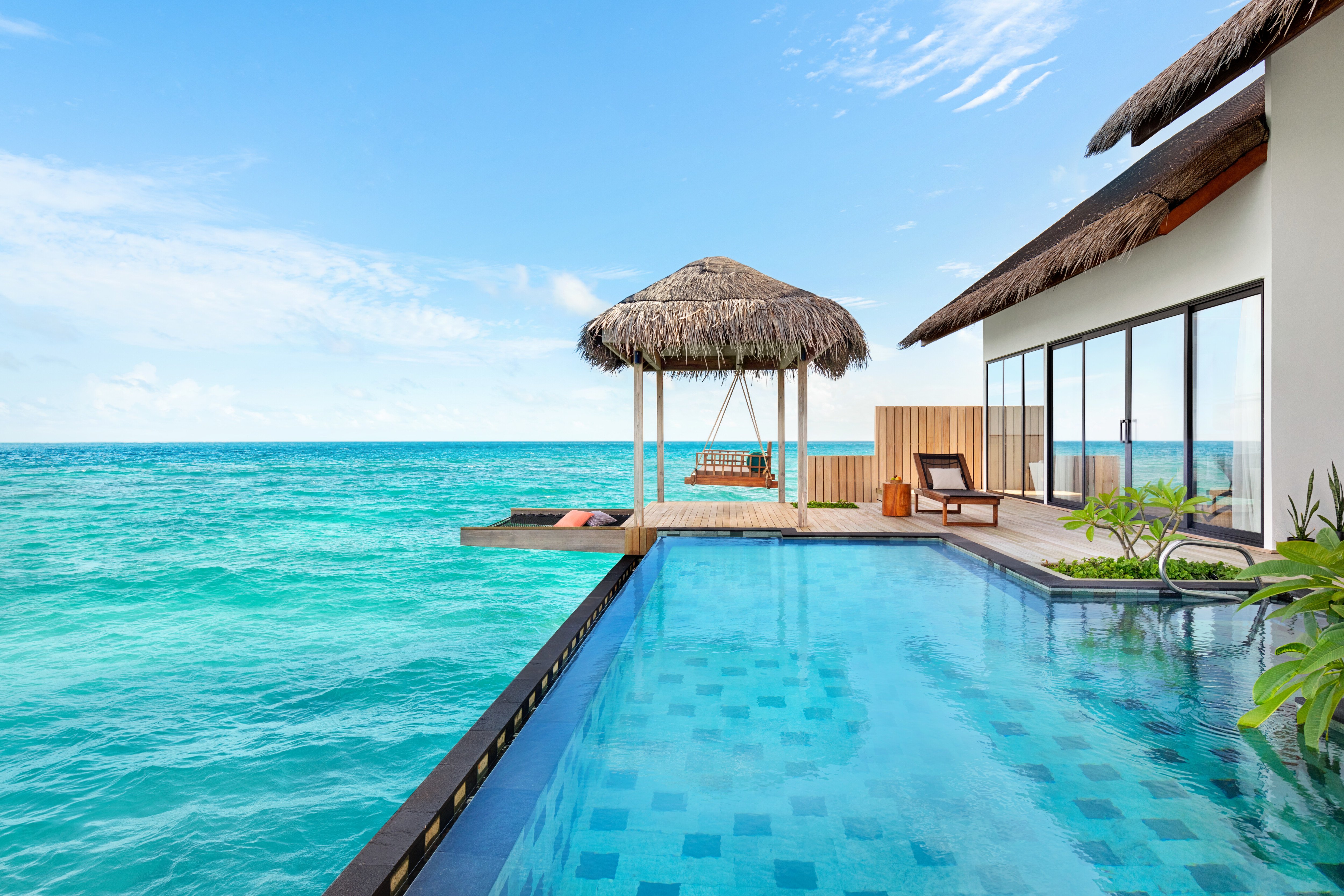 Two Bedroom Overwater Pool Villa - Bild 3