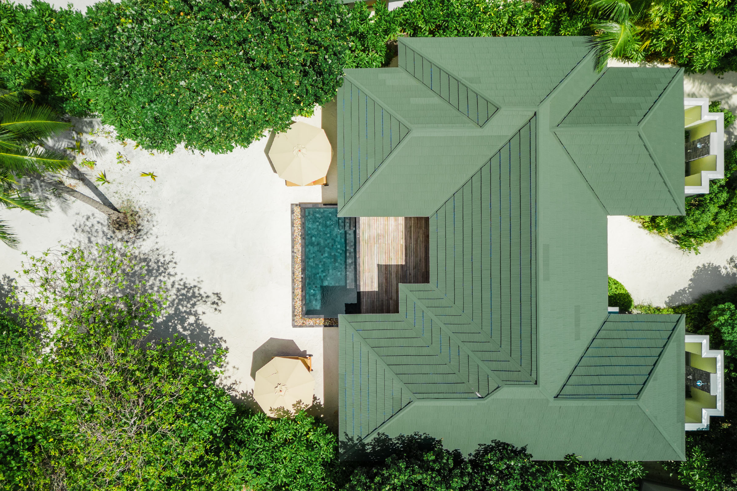 Strandvilla mit zwei Schlafzimmern und Pool - Bild 1