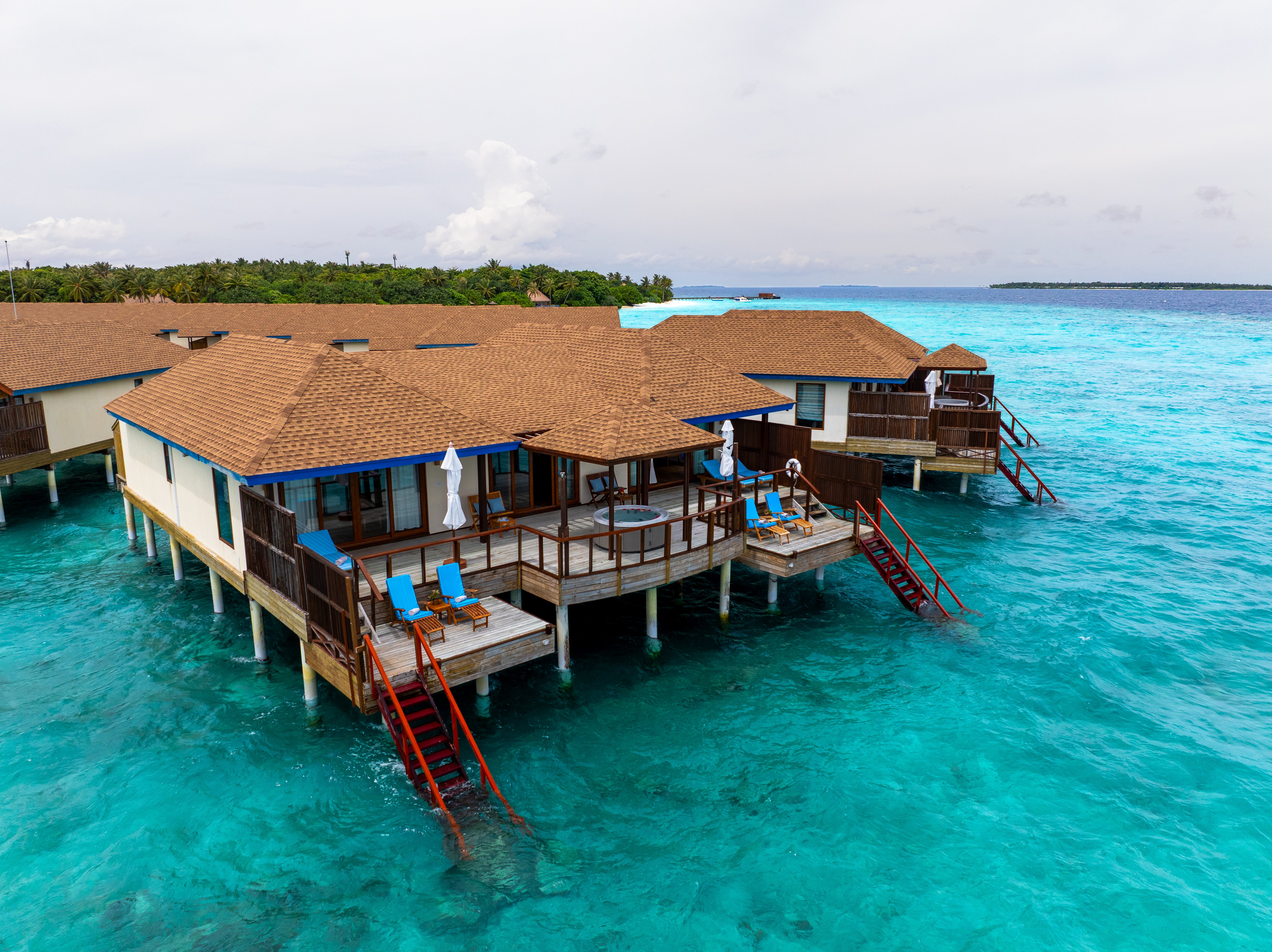 Wasservilla-Suite mit zwei Schlafzimmern und Spa-Bad - Bild 1