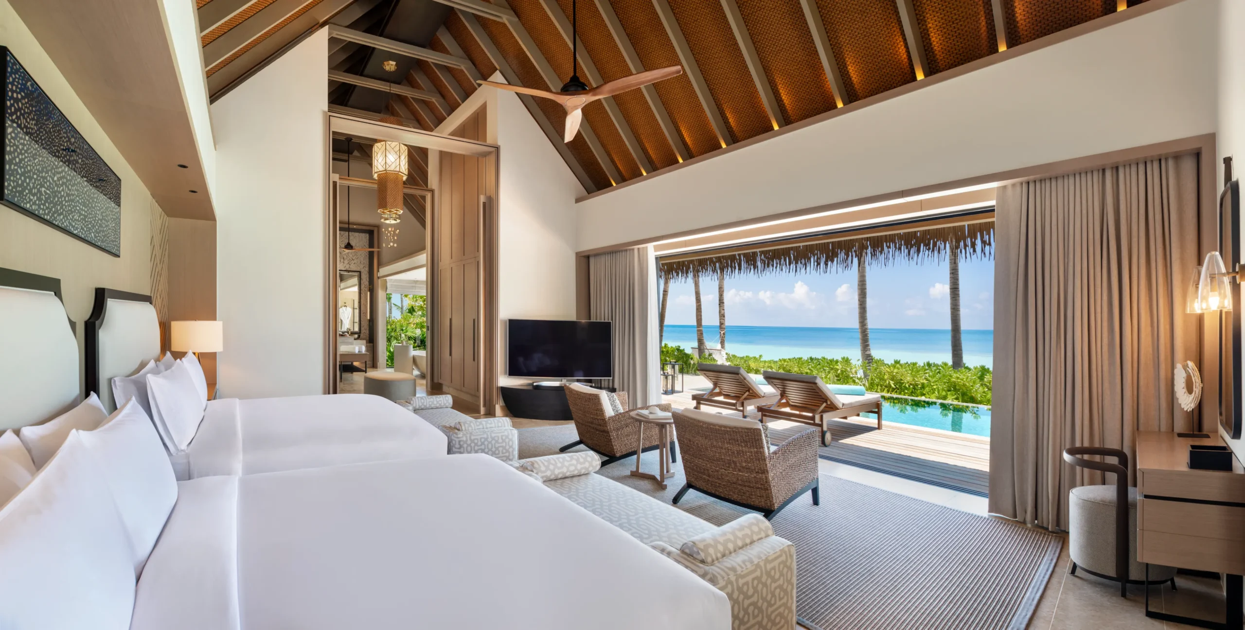 Große Strandvilla mit zwei Queensize-Betten und Pool - Bild 1