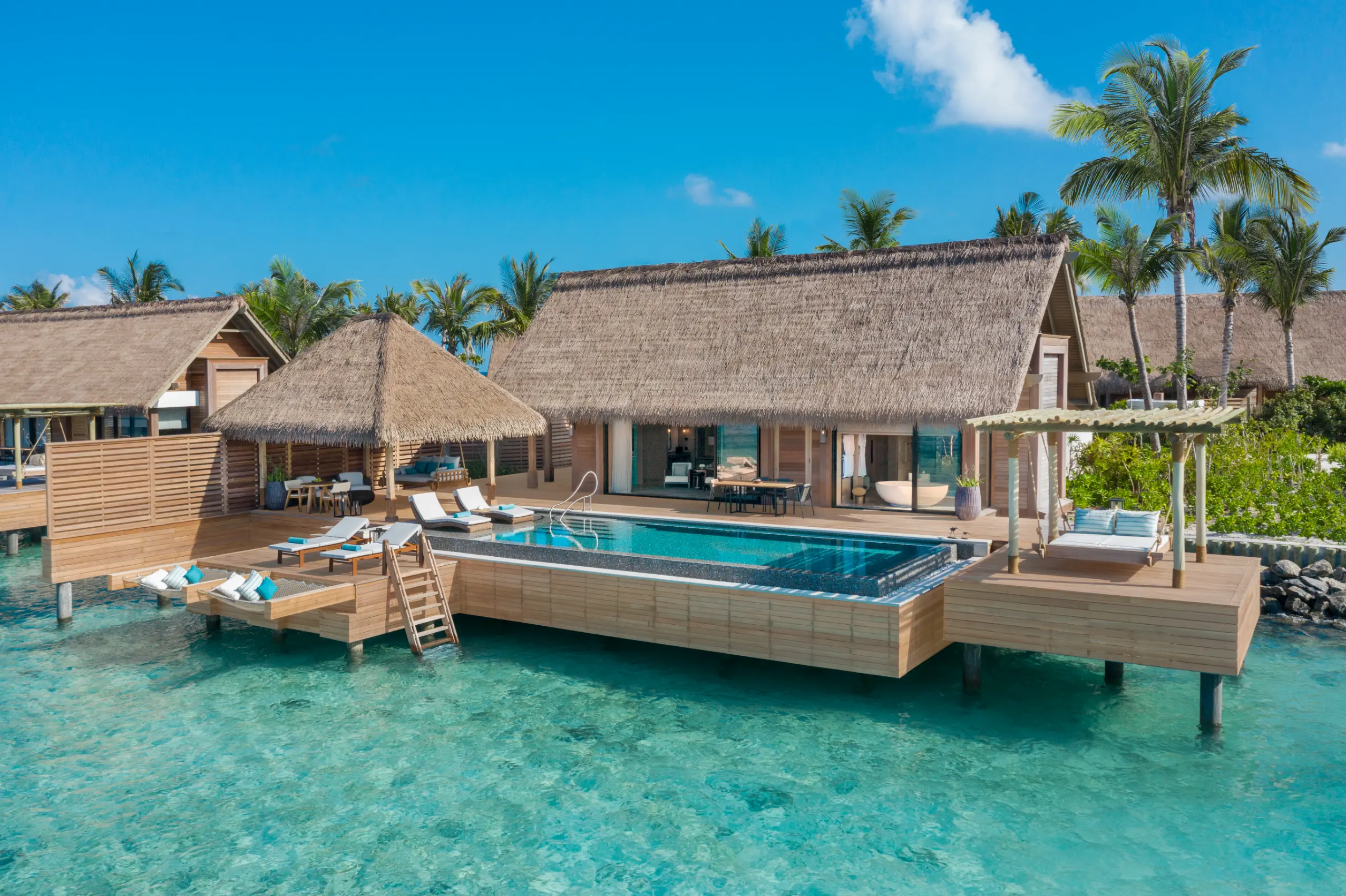 Reef-Villa mit zwei Queensize-Betten und Pool - Bild 1