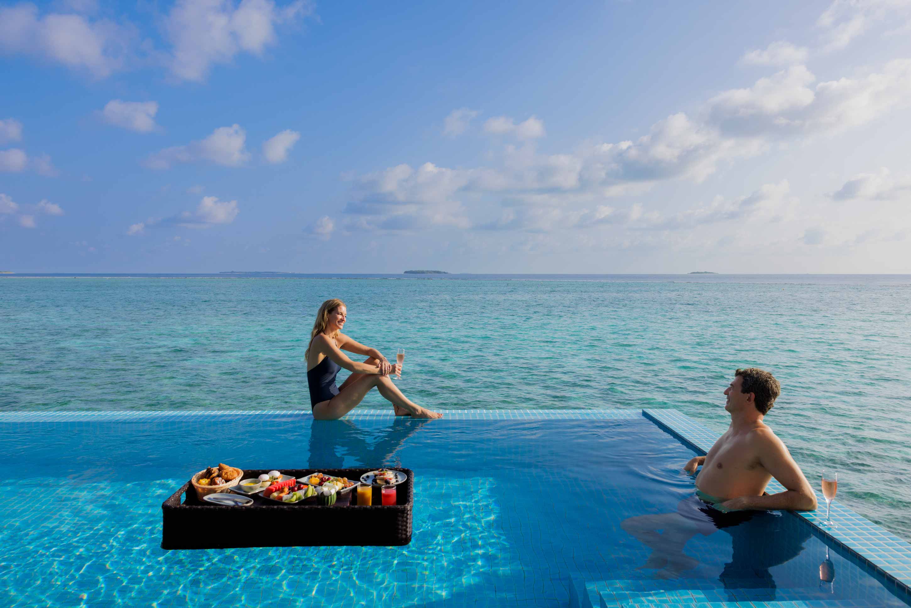 Wasservillen mit Pool - Bild 3