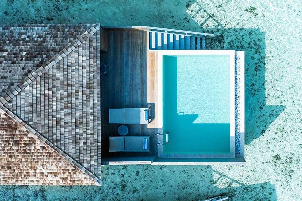Wasservilla mit Pool - Bild 1