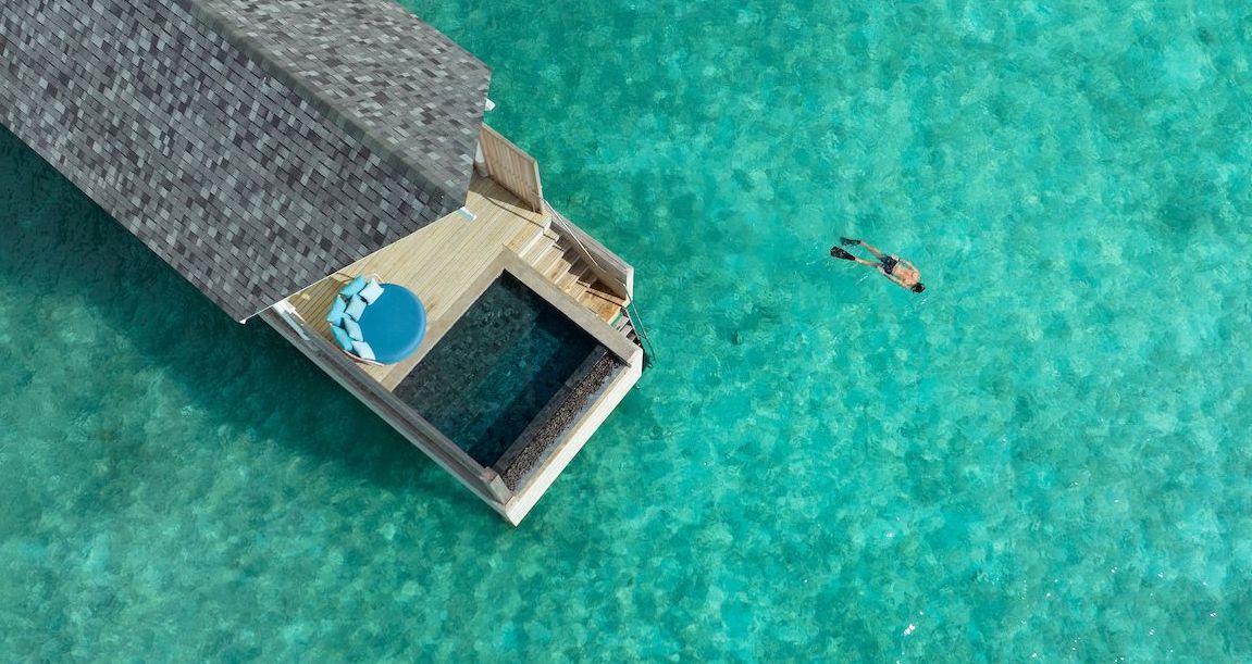 Wasservilla mit Pool - Bild 1
