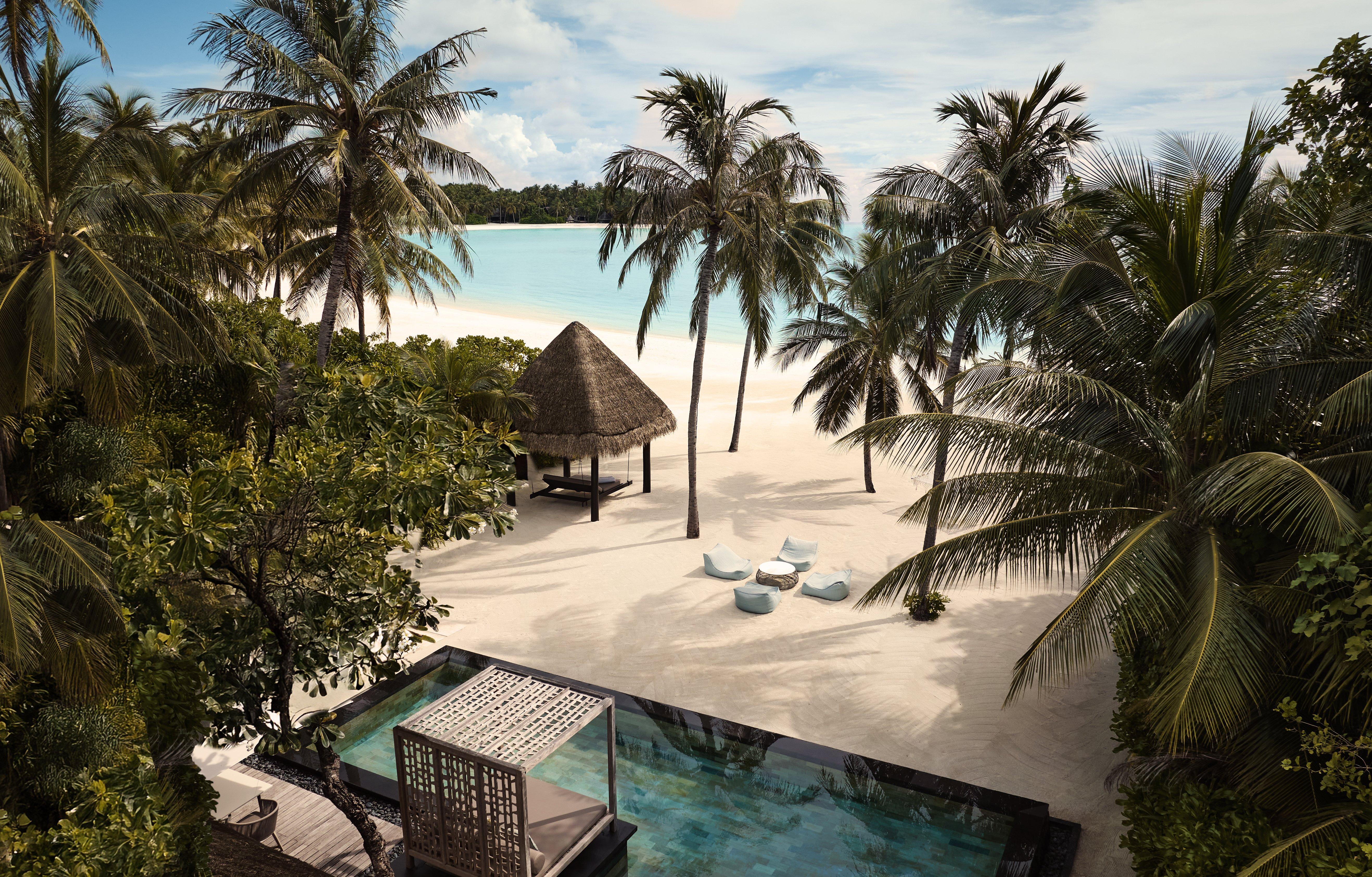 Grand-Strandvilla mit Pool - Bild 1
