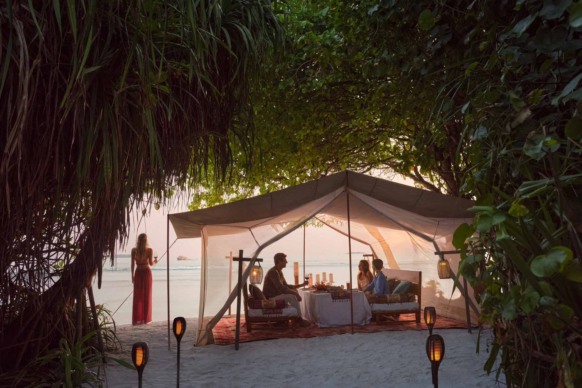 Inselansicht von Emerald Maldives im Raa Atoll