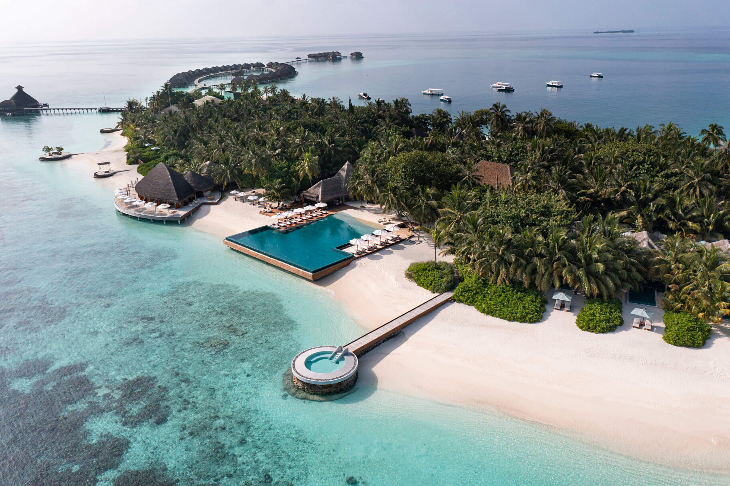 Huvafen Fushi aus der Vogelperspektive