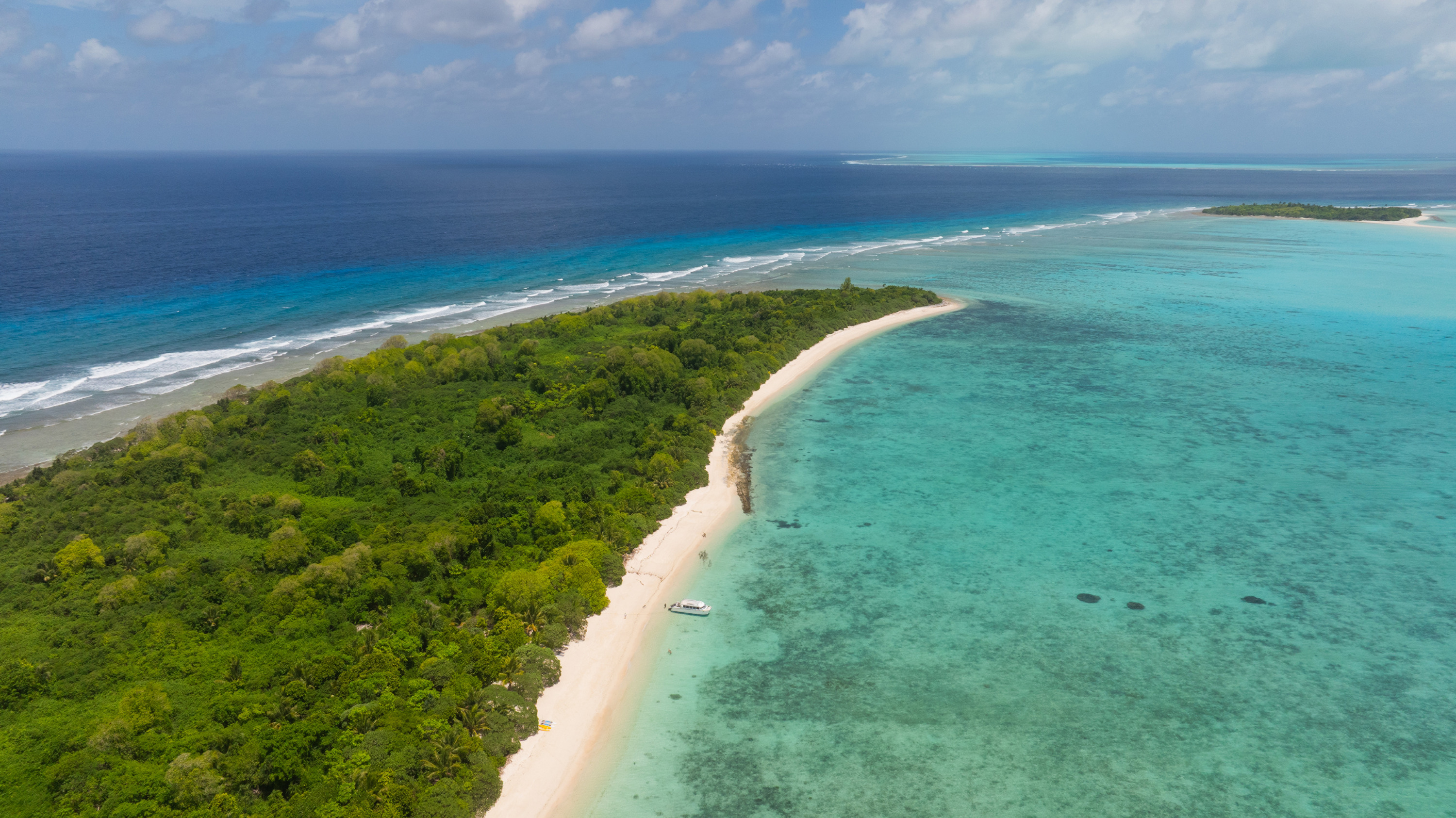 Versteckter Strand in Palaus Inselwelt