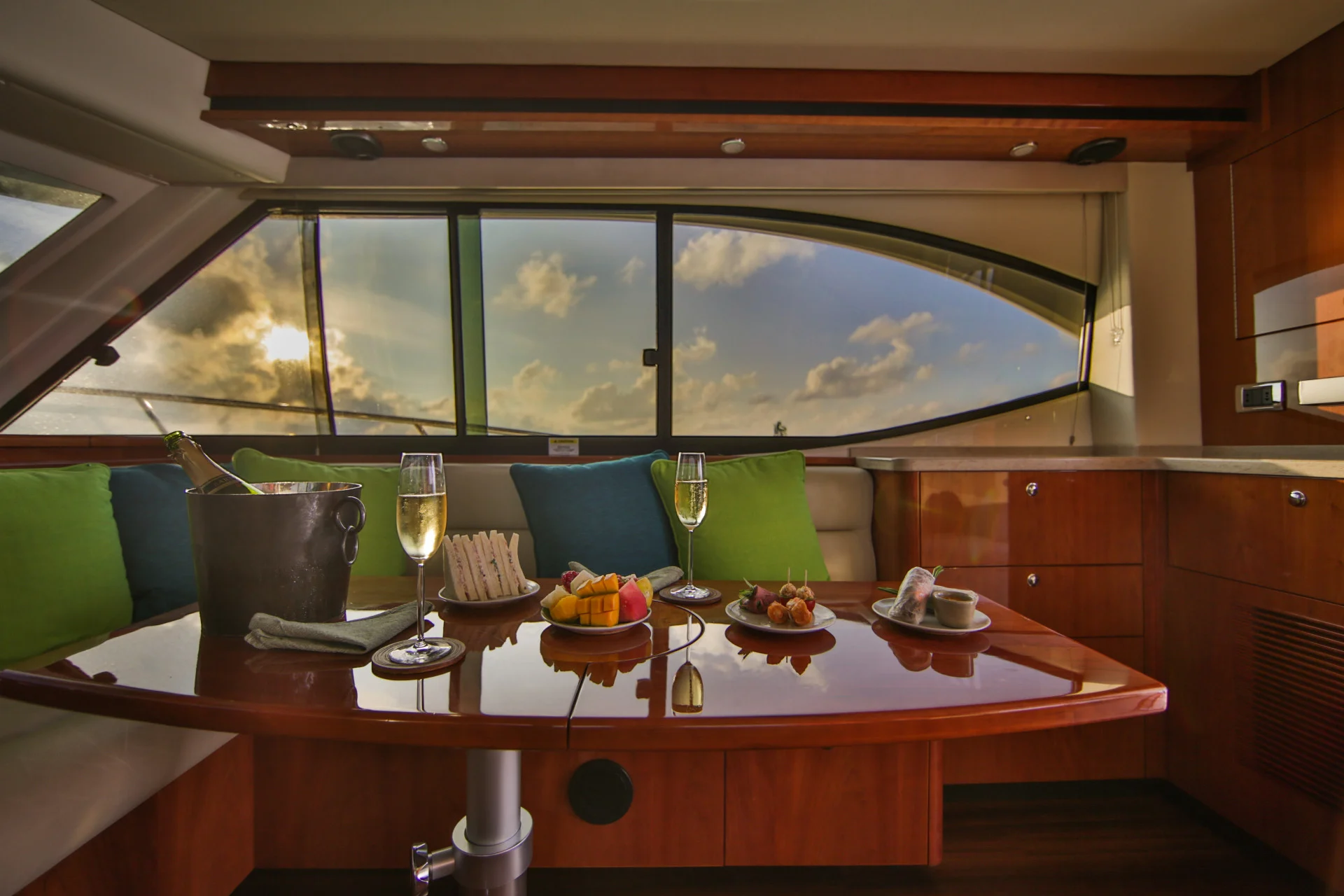 Gili Goes Voyaging in der Lagune