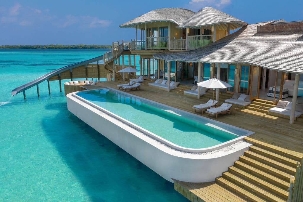 4 Bedroom Sunset Water Reserve with Slide - Bild 1